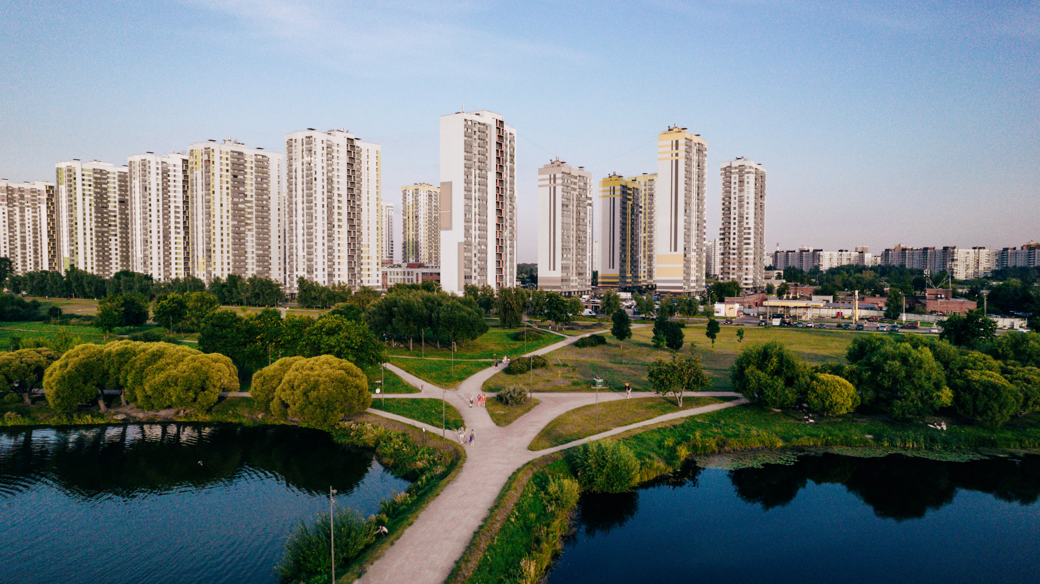 Жилые комплексы в спальных районах